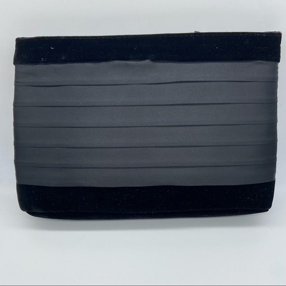 Yves Saint Laurent Opium Cosmetic/Perfume Bag - Picture 3 of 7